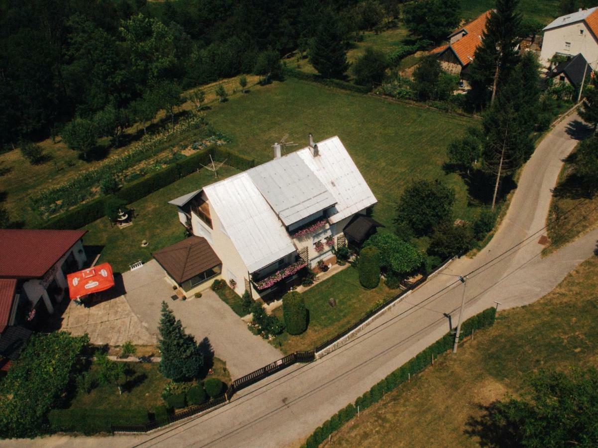 Apartman Belin Ogulin Exterior foto