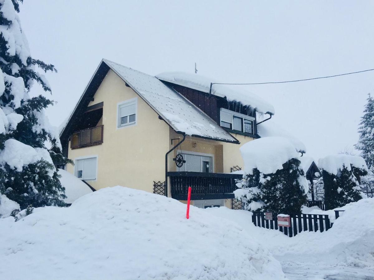 Apartman Belin Ogulin Exterior foto